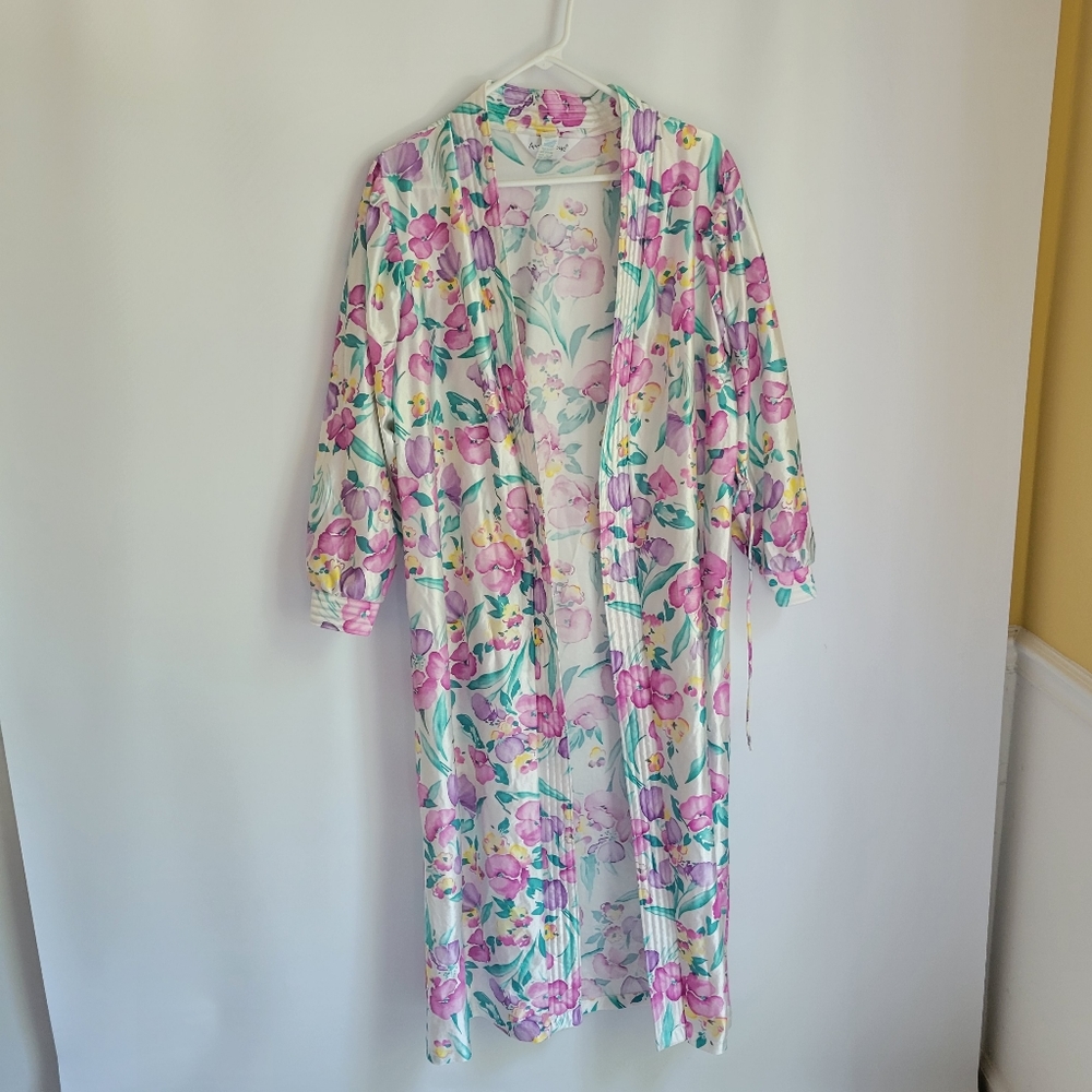 Apostrophe Vintage Robe Sz Medium Made in USA
